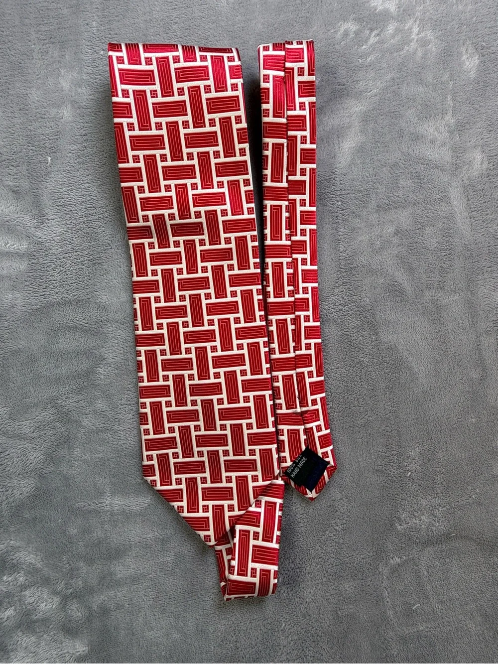 Men's Red Geometric Woven Tie - Classic Pattern